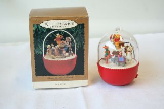 Hallmark Keepsake Ornament Winnie The Pooh Parade Magic Motion Music 1994
