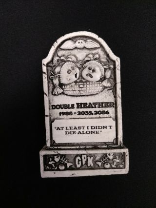 2019 Topps Garbage Pail Kids Oh,  The Horror - Ible Double Heather Tombstone Figure