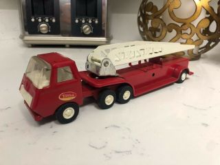 Vintage Tonka Metal Fire Truck Red And White With Ladders