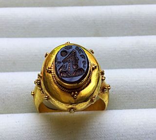 Rare Solid Gold Roman Ring C 1st /3rd Cent Ad.  X 10grms With Intaglio Of Soldier.