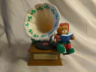 Lucy Rigg Enesco Ornament Gramophone Bear Joy To The World 1991