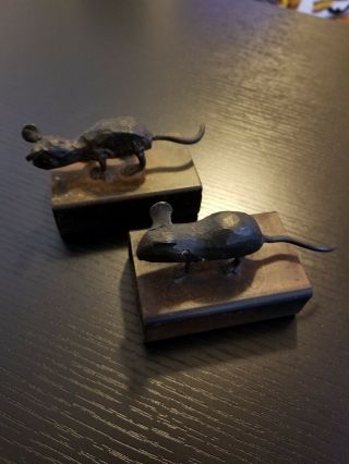 Jan Barboglio Mice Set Of 2 Napkin Rings Iron Metal Mouse Rustic Rusty 3 1/4 " L