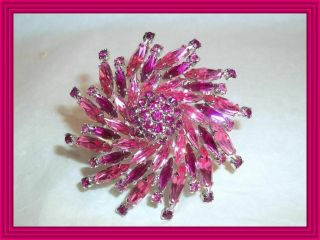 Sherman Hot Pink & Deep Fuchsia - Floral Pinwheel Cluster Motid Brooch Nr