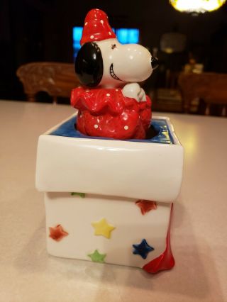 Vintage Peanuts Snoopy Jack in the Box Schmid Music Box Rare 2