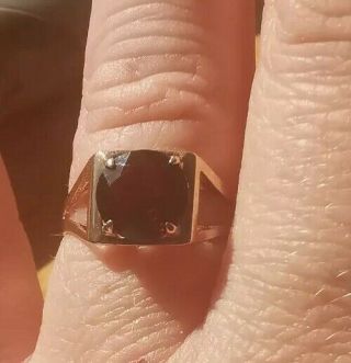 Vintage 9ct Gold Square Design Garnet Ring Size N