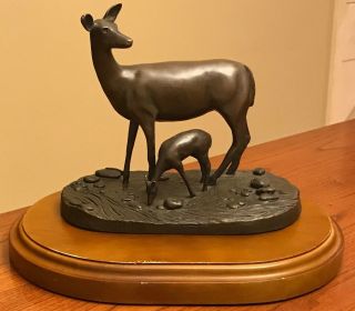 Scott Stearman Bronze Deer Sculpture Doe And Fawn Figures Wood Base 10 " X 7.  5 "