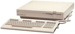 Commodore 128d Vintage Computer With Keyboard