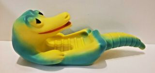 Avon Soap Dish Gaylord Gator,  Floating Soap Dish Vintage Avon Collectible