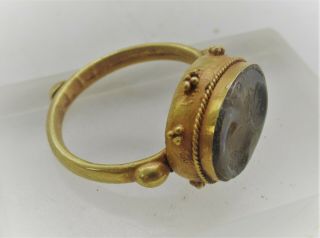 SCARCE ANCIENT ROMAN HIGH CARAT GOLD RING WITH CARNELIAN INTAGLIO EMPEROR 2