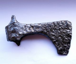 UK find - Rare ancient Viking iron axe head - Skeggøx Type V 3