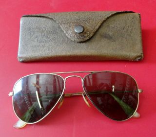 Vintage Bausch & Lomb Ray Ban Sunglasses W/case