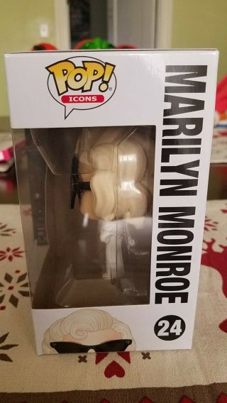 Funko Marilyn Monroe Hollywood Exclusive Limited Edition In Hand 2