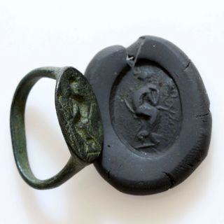 Scarce - Ancient Greek Bronze Seal Ring Depicting Apollo Circa 300 - 100 Bc