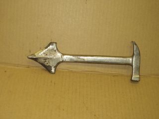 Rare Old Antique Vintage Iron Crate Hammer Prybar Spade B R Mfg Co Chicago Ill