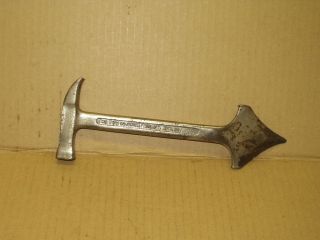 Rare Old Antique Vintage Iron Crate Hammer Prybar Spade B R MFG CO CHICAGO ILL 2
