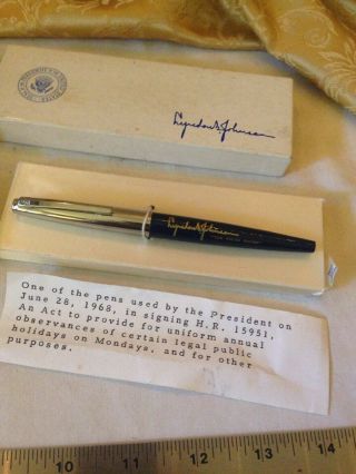 2 President Lyndon Johnson White House Eversharp Pens Signing Notes