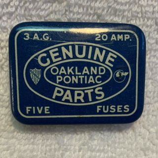Vintage Pontiac Oakland Automobile Parts Fuse Tin With 5 Fuses.