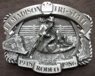 1986 Tri State Rodeo Ft.  Madison Iowa Calf Roping Siskiyou Pewter Ltd Ed Buckle