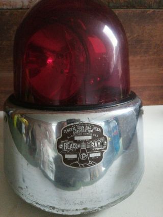 Federal Sign And Signal Corporation Beacon Ray Red Dome Model 17 12v