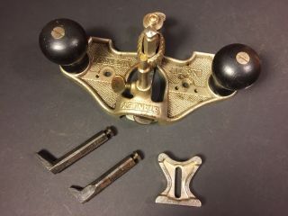 VINTAGE STANLEY No.  71 ROUTER PLANE W/ 3 CUTTERS,  DEPTH STOP & FENCE GUIDE 2