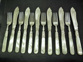 Solid Silver & Mother Of Pearl Fish Cutlery Set - Sheffield 1899 Wood Case