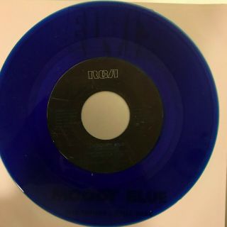 Elvis Presley - Moody Blue/she Thinks I Still Care - Rca 45rpm Promo Blue Vinyl