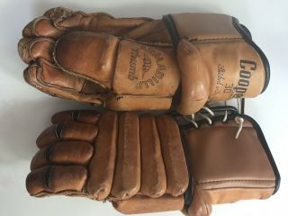 Vintage Early Set Cooper Hockey Gloves Leather Armadillo Thumb 30