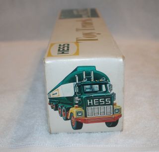 1977 Hess Toy Fuel Oils Tanker Truck And Battery Card &inserts