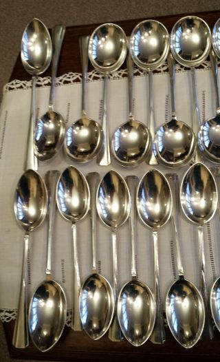 Art Deco Cutlery Set 92 Piece 8 Setting Silver Plated Roberts & Belk Plain Pine 2