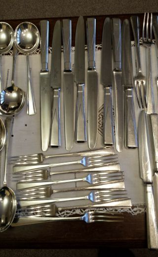 Art Deco Cutlery Set 92 Piece 8 Setting Silver Plated Roberts & Belk Plain Pine 3