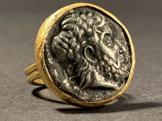 Unresearched Ancient Greek Ring With Bust Insert - Highly Decorated