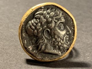 UNRESEARCHED ANCIENT GREEK RING WITH BUST INSERT - HIGHLY DECORATED 3