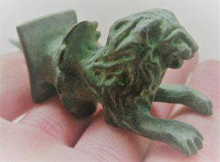 CIRCA 300 - 400AD ANCIENT ROMAN BRONZE GLADIUS POMMEL IN THE FORM OF A LION 3