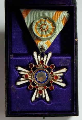 Ww2 Japanese Order Of Sacred Treasure 4th Class Badge Japan Medal Enamel Silver