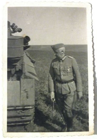 German Mk VI Tiger tank and General Manstein photo 2