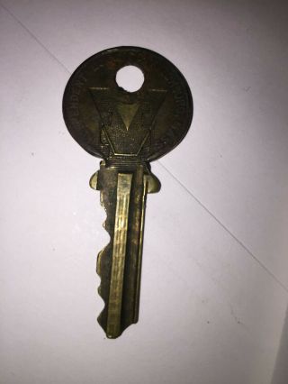 Vintage Independent Lock Co " V " Key