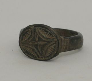 Roman Bronze Ring - Circa 2nd Century Ad 0998