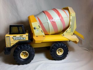 Hasbro Tonka Cement Mixer Steel Plastic Yellow Usa