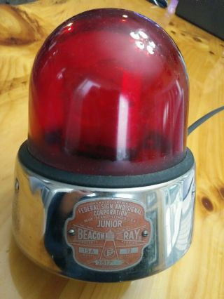 Vintage Federal Sign & Signal Junior Beacon Ray Model 15a Red 12 Volt.  Fire