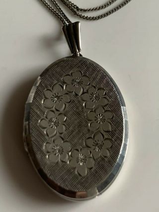 Georg Jenson Stunning Vintage Large Solid Sterling Silver Oval Locket & Chain