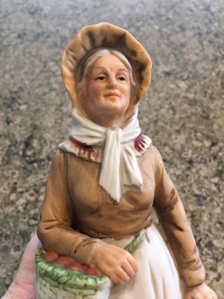HOMCO VTG 1409 Woman Grandmother Figurine Fruit Basket Bunny Rabbit 34 3