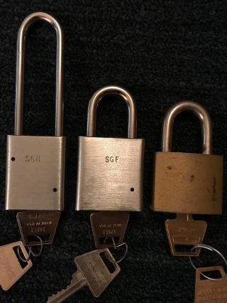 Lock group 1 - U.  S.  lock SGH 1 - U.  S.  lock SGF 1 - American lock all rekeyable 2 keys 2