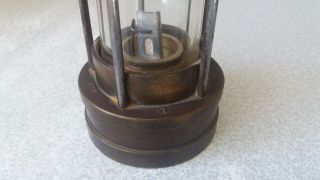 VINTAGE BRASS COAL MINERS LAMP - E THOMAS & WILLIAMS - CAMBRIAN - NO.  B T 2