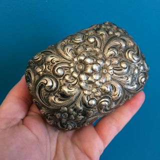 Antique Georges C.  Shreve & Co Sterling Silver Hand Chased Repousse Box 138 Grs