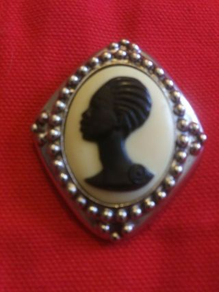 Vintage Coreen Simpson Blackamoor Black Cameo Brooch Signed Nail Head Pin,