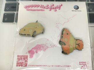 Volkswagen Beetle 2 Pins Novelty Japan Automobile Vehicle Car