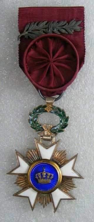 Medal: Belgium: Order Of The Crown,  Officer