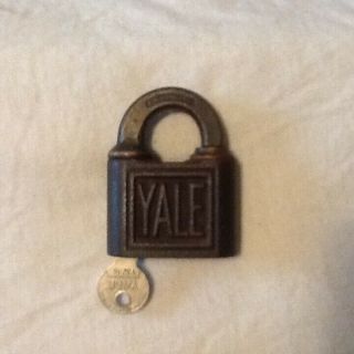 Vintage Yale & Towne Pin Tumbler Padlock W/ Key Usa