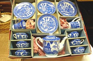 Vintage Childs Tea Set Blue Willow Pattern 23pc Md Japan W/org Box 6pl Setting