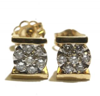 10k Yellow Gold.  21ct Round Diamond H Si2 Cluster Stud Earrings Vintage Estate
